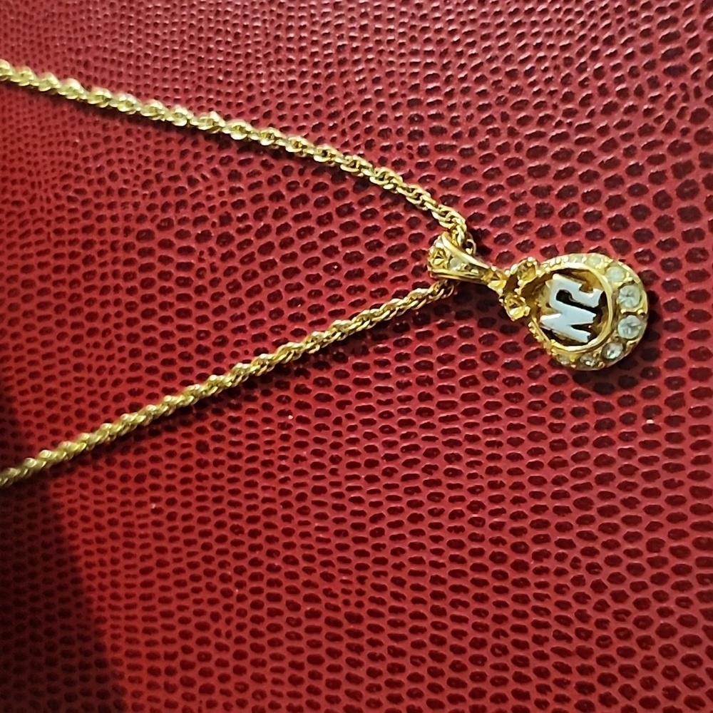Nina Ricci Gold Tone Rhinestone pendant signed - Picture 6 of 14